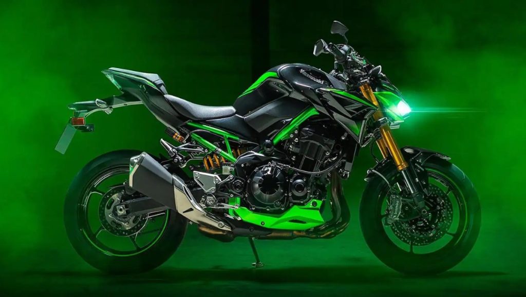 Kawasaki Z900: 948cc पावर, 240 kmph स्पीड और शानदार फीचर्स, कीमत ₹9.29 लाख