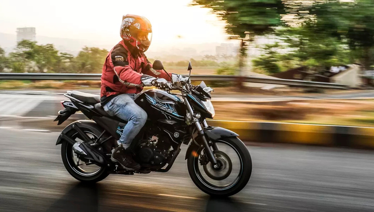 149cc Yamaha FZ FI: शानदार फीचर्स और बजट फ्रेंडली प्राइस के साथ युवाओं की पसंदीदा बाइक