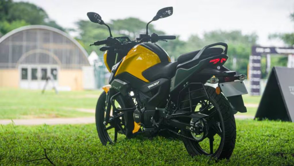 TVS Raider 125: दमदार फीचर्स, 99 kmph स्पीड और ₹95,219 की कीमत में