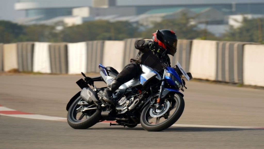 ₹95,000 में Hero Xtreme 125R 95 kmph टॉप स्पीड, LED हेडलाइट और USB चार्जिंग पोर्ट