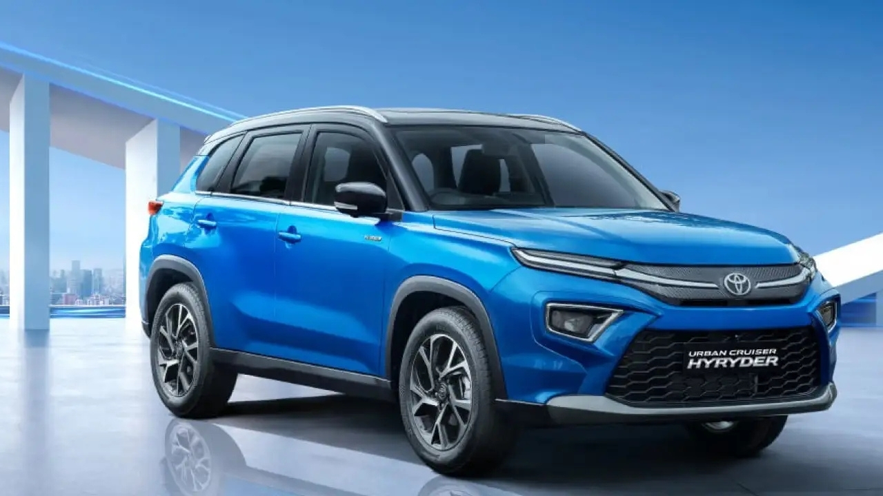 Top Toyota Hybrid Cars of 2025