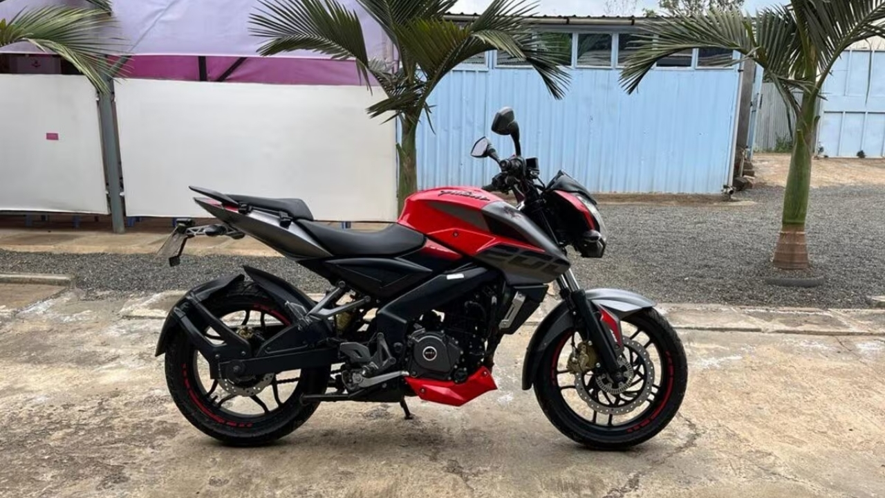 Bajaj Pulsar NS200