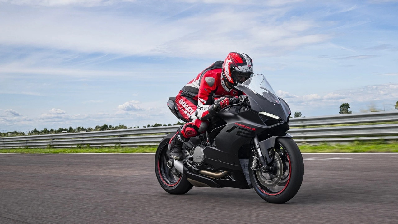 Ducati Panigale V2