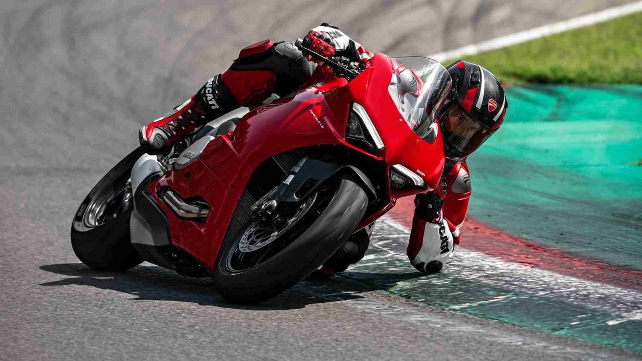 Ducati Panigale V2