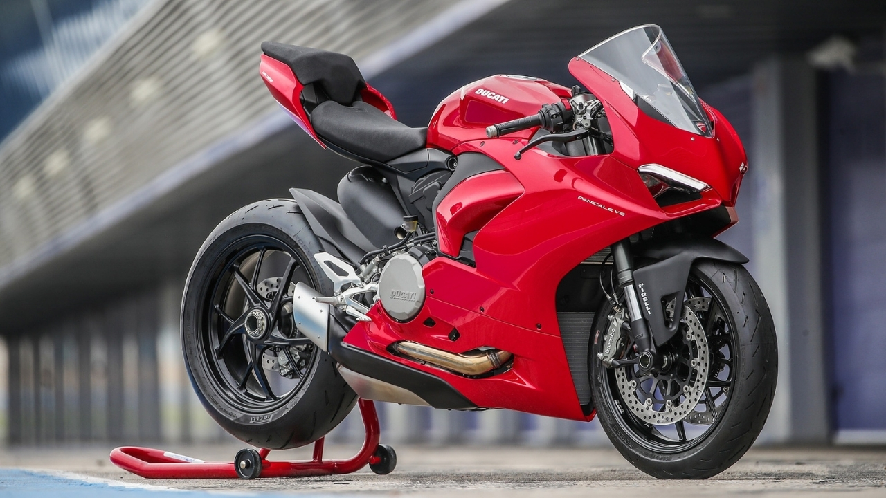 Ducati Panigale V2
