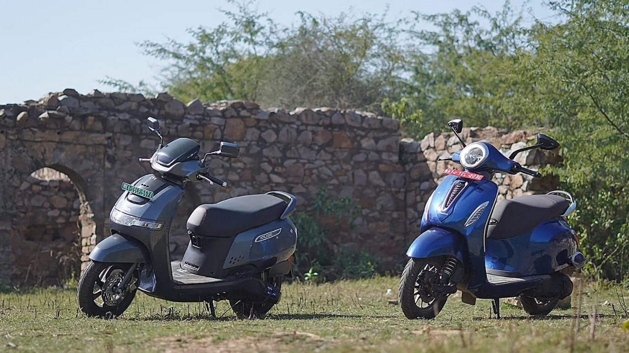 Bajaj Chetak vs TVS iQube