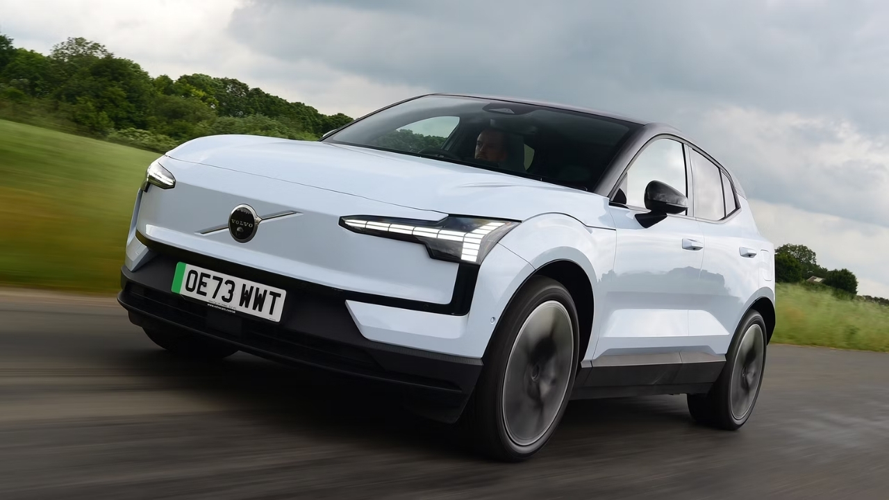 Volvo EX30 2025