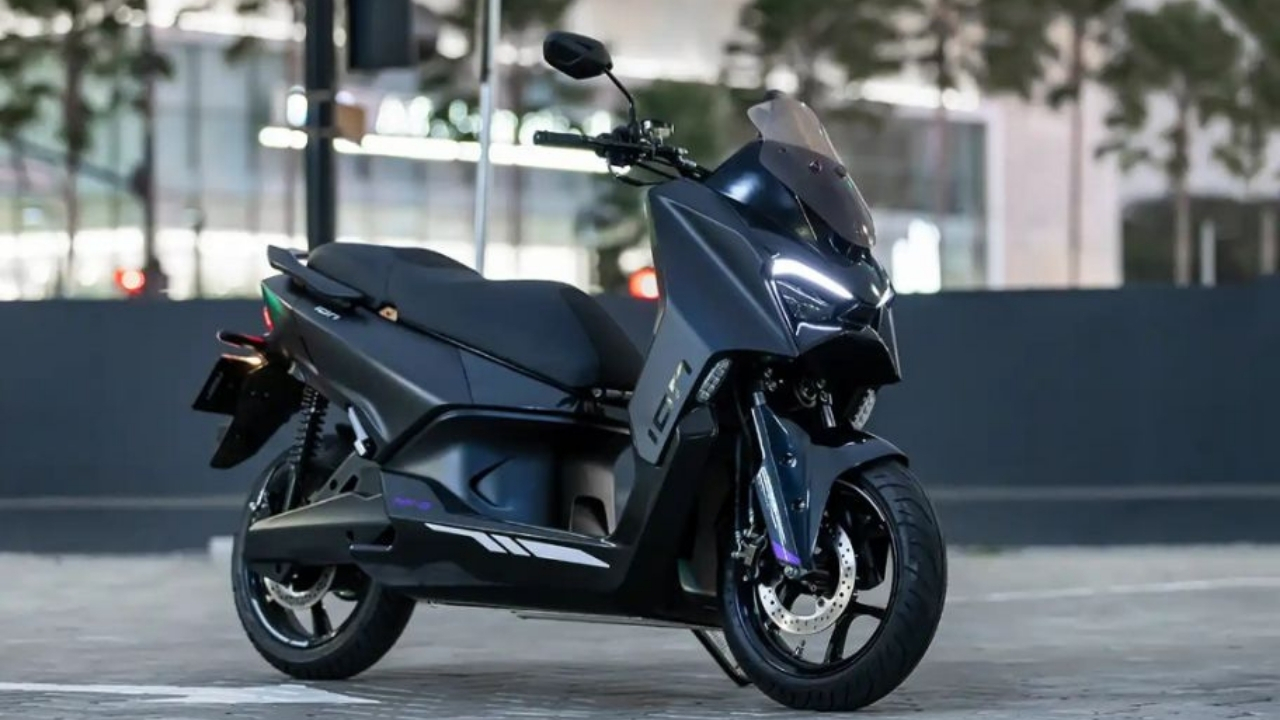 TVS M1 S Electric Scooter