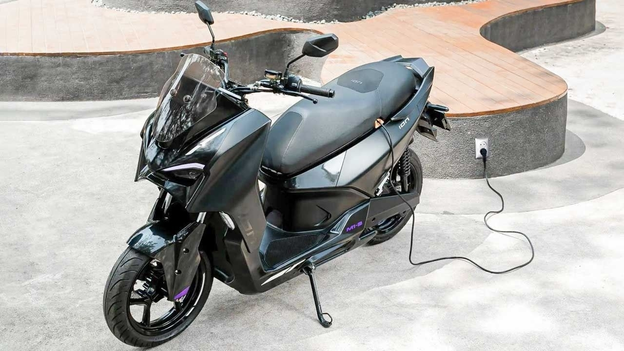 TVS M1 S Electric Scooter